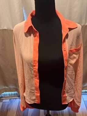 Two-Tone Coral Trim Button-Down Women's Shirt